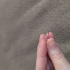 Elegant Gold Women's Ring